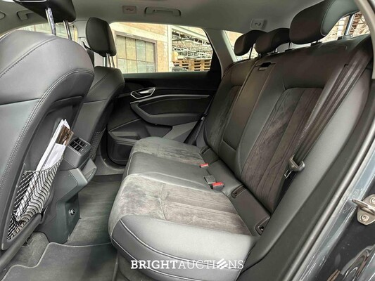 Audi e-tron 55 Quattro Business Edition Plus 95 kWh 408pk 2020 (Origineel-NL + 1e Eigenaar), K-881-DG