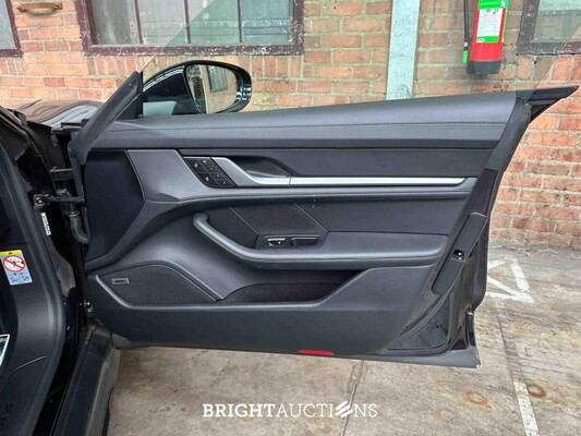 Porsche Taycan Cross Turismo 4 93 kWh Sport-Chrono 476hp 2021, P-434-JF