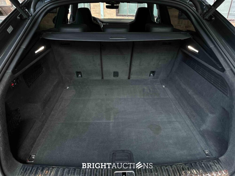 Audi RSQ8 4.0 TFSI V8 Quattro 600pk 2021, P-852-PZ