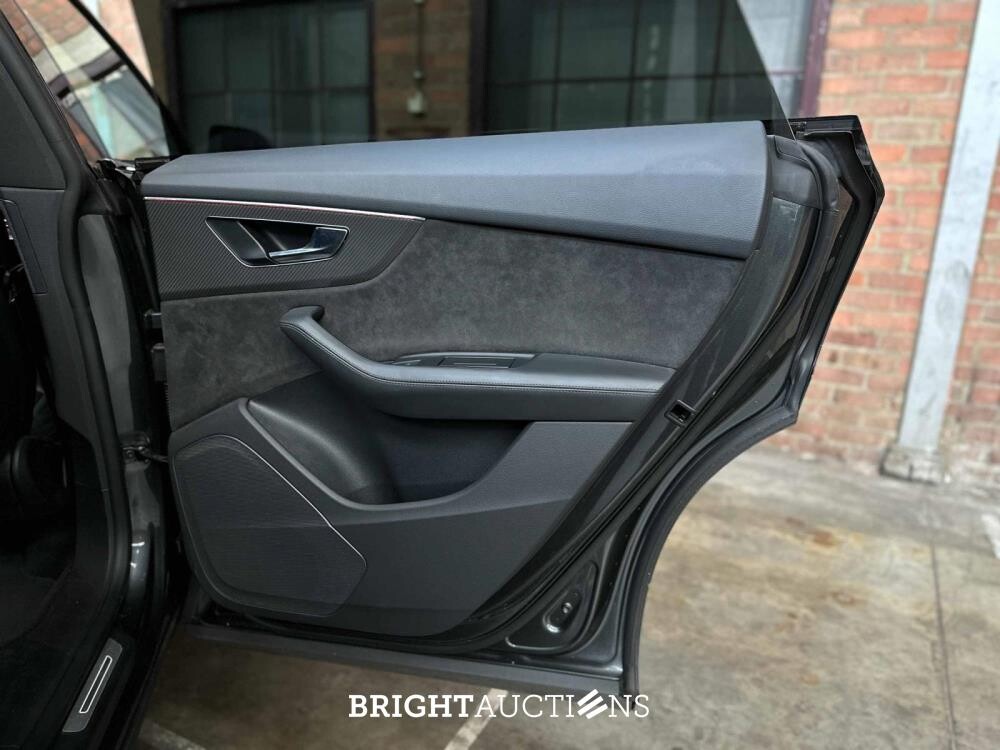 Audi RSQ8 4.0 TFSI V8 Quattro 600pk 2021, P-852-PZ