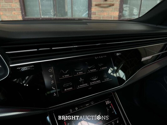 Audi RSQ8 4.0 TFSI V8 Quattro 600pk 2021, P-852-PZ
