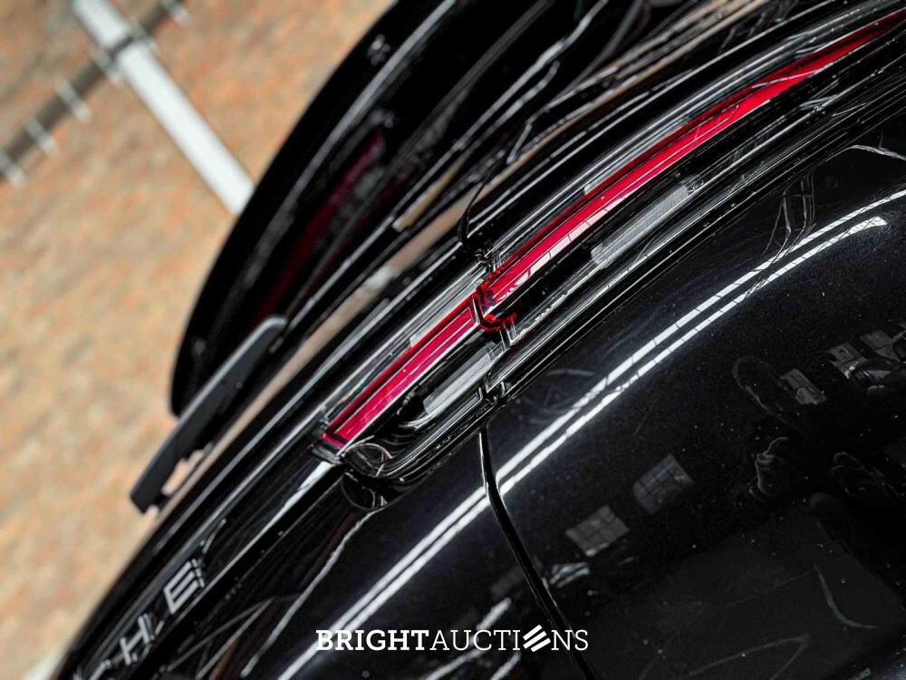 Porsche Panamera Sport Turismo 4 3.0 V6 Sport-Chrono 330pk 2017, H-920-FF