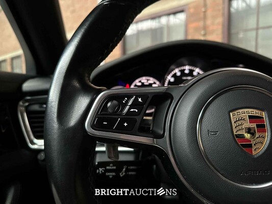 Porsche Panamera Sport Turismo 4 3.0 V6 Sport-Chrono 330pk 2017, H-920-FF
