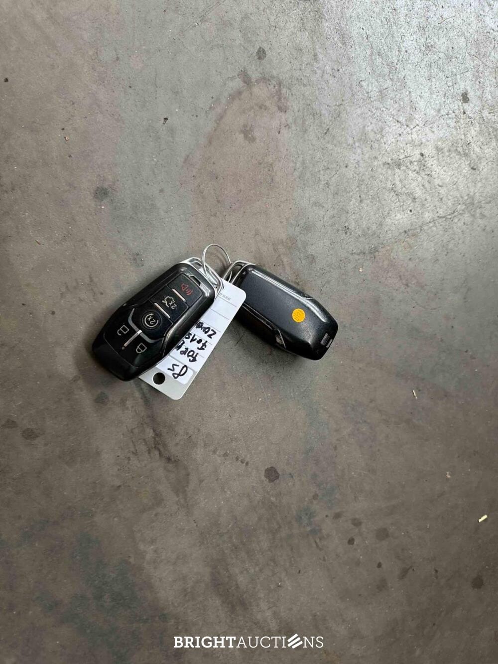 Ford 150 3.5 V6 Ecoboost SuperCab 370pk 2017 (Origineel-NL + 1e Eigenaar), V-026-GZ