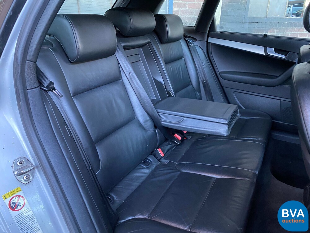 Audi A3 3.2 Sportback Quattro Ambition 250hp 2005, 18-GBP-5.