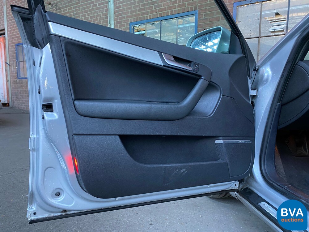 Audi A3 3.2 Sportback Quattro Ambition 250hp 2005, 18-GBP-5.