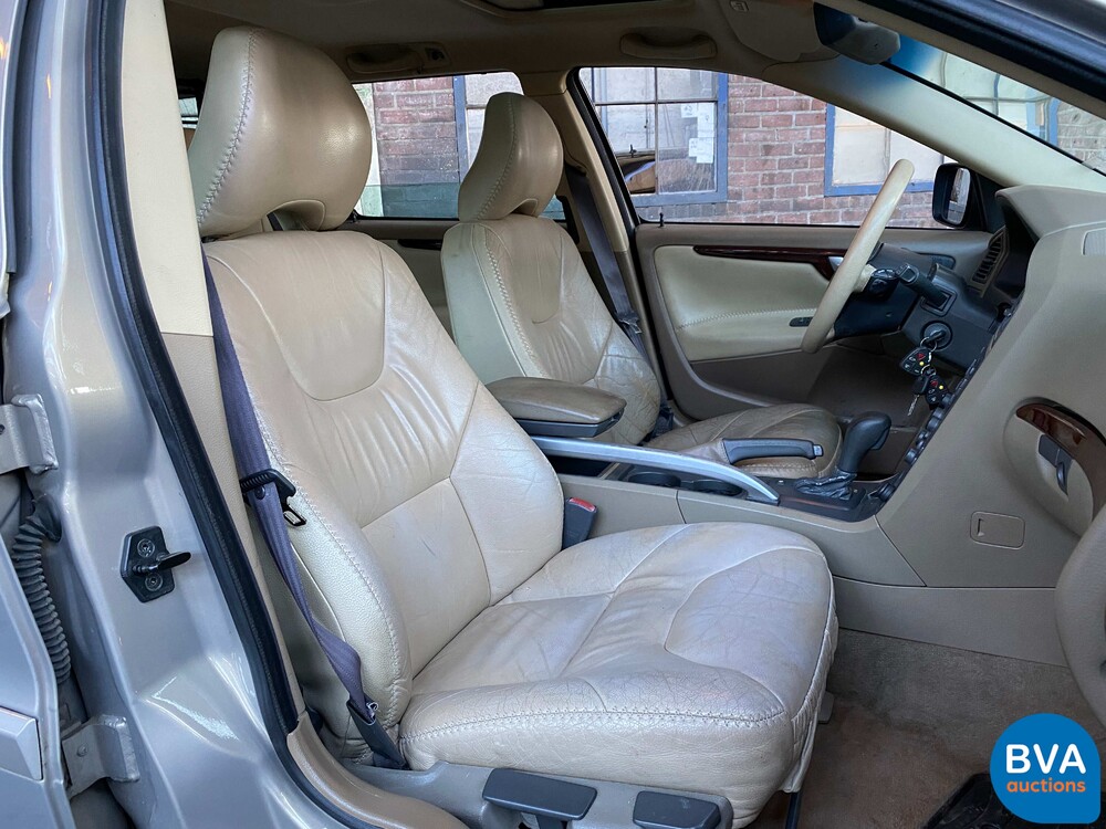 Volvo V70 2.4 AWD Comfort Line 200pk 2001, 22-HNZ-2