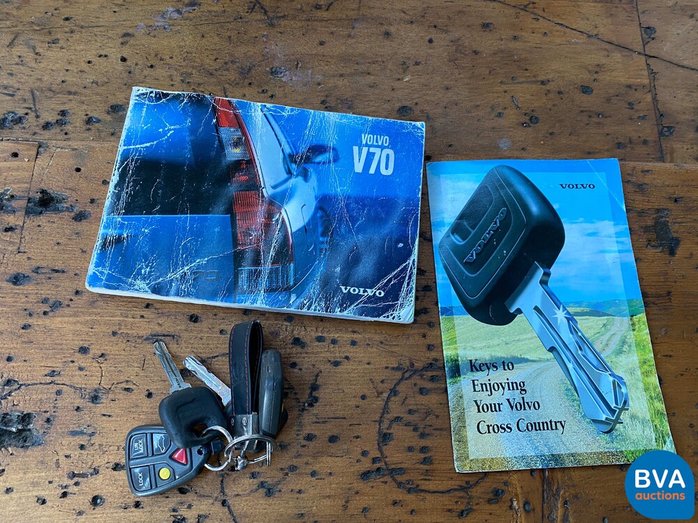 Volvo V70 2.4 AWD Comfort Line 200pk 2001, 22-HNZ-2