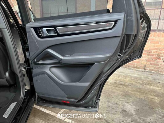 Porsche Cayenne S Coupe 2.9 V6 441pk 2019 (Origineel-NL + 1e Eigenaar)  G-949-DJ