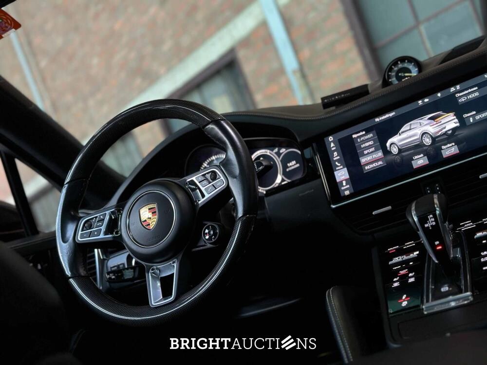 Porsche Cayenne Coupe Turbo S E-Hybrid 4.0 V8 -TECHART CARBON- 680pk 2020 (Origineel-NL), J-707-RT