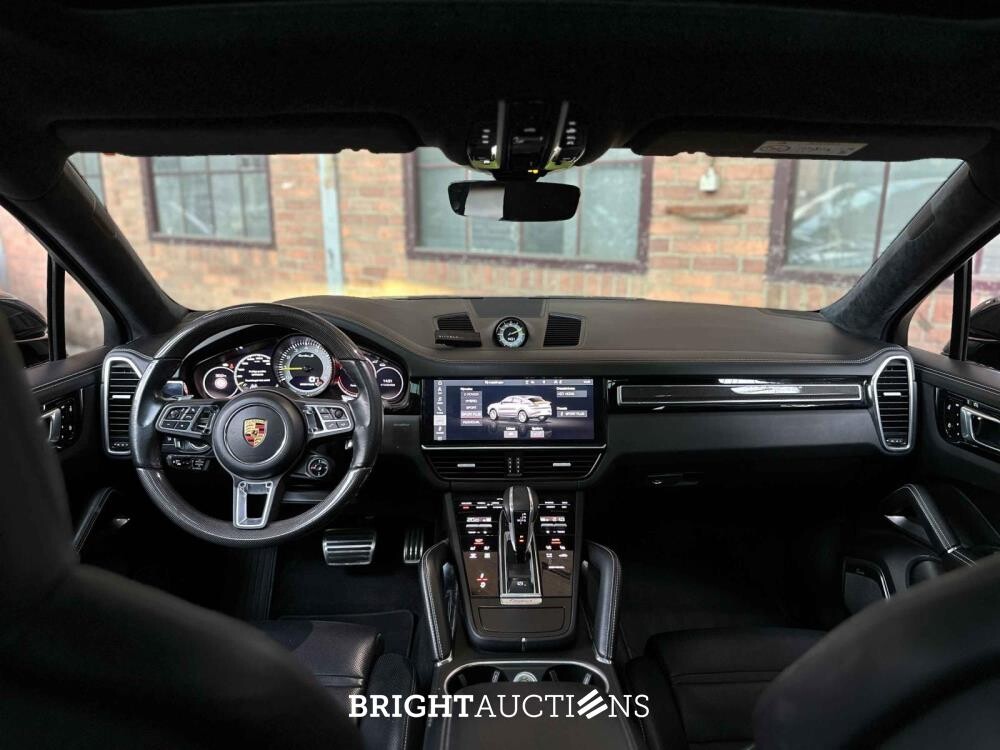 Porsche Cayenne Coupe Turbo S E-Hybrid 4.0 V8 -TECHART CARBON- 680pk 2020 (Origineel-NL), J-707-RT