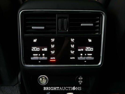 Porsche Cayenne Coupe Turbo S E-Hybrid 4.0 V8 -TECHART CARBON- 680pk 2020 (Origineel-NL), J-707-RT
