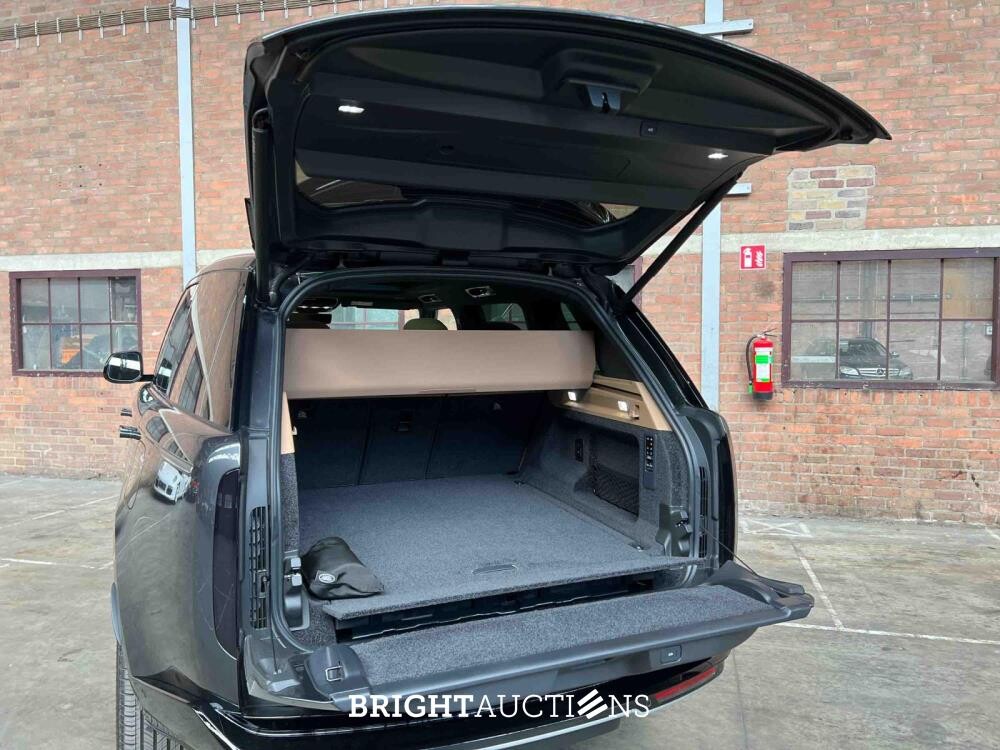 Land Rover Range Rover P460e HSE AWD 460pk 2025 -MY26- (Origineel-NL) Plug-In Hybrid, HSF-72-F Fabrieksgarantie