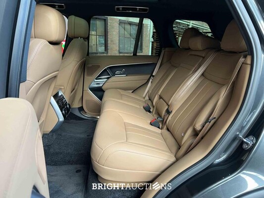Land Rover Range Rover P460e HSE AWD 460pk 2025 -MY26- (Origineel-NL) Plug-In Hybrid, HSF-72-F Fabrieksgarantie