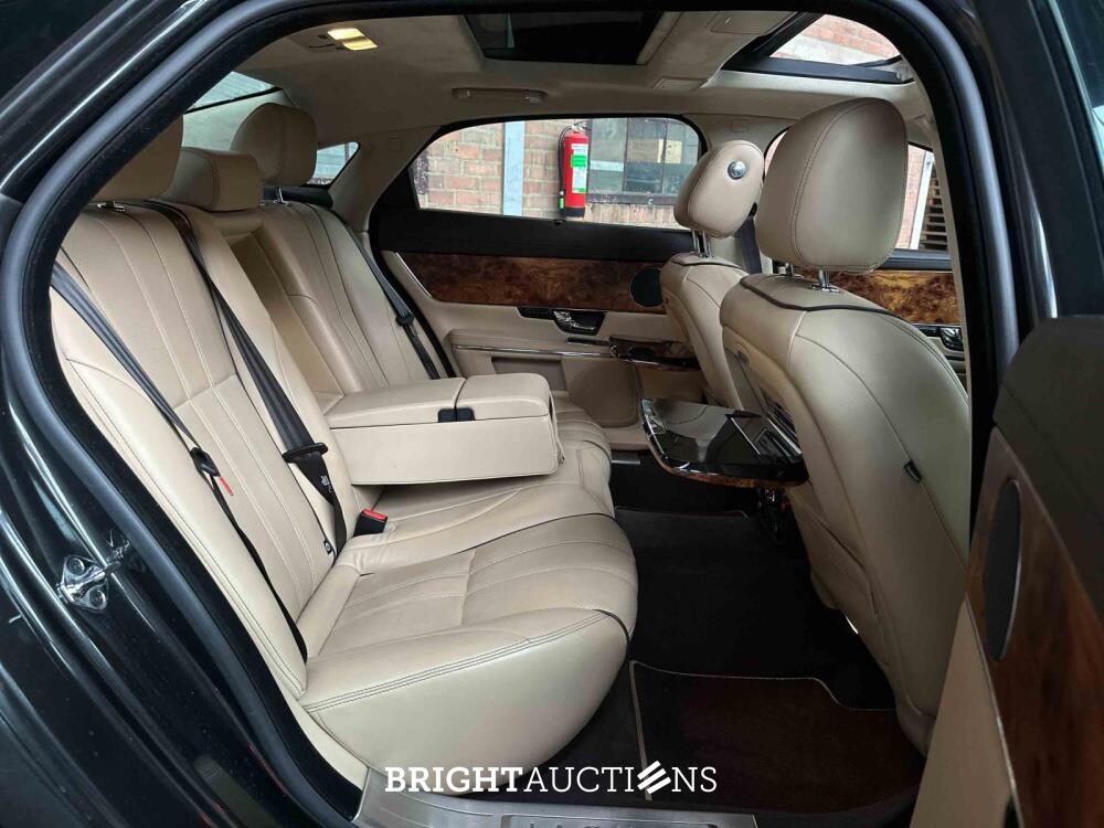 Jaguar XJ L 5.0 V8 LWB Portfolio 385pk 2011 MY