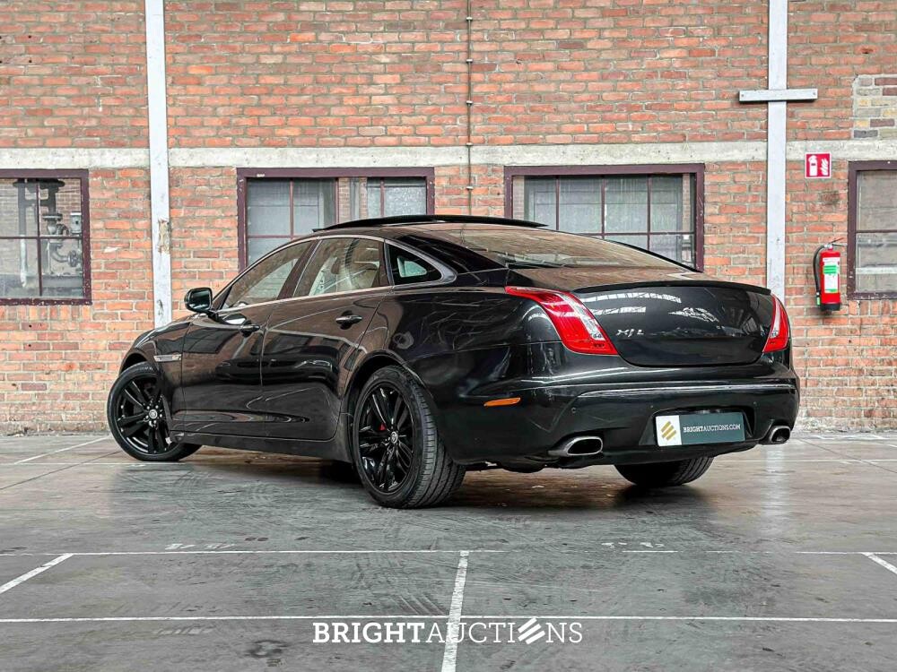 Jaguar XJ L 5.0 V8 LWB Portfolio 385pk 2011 MY