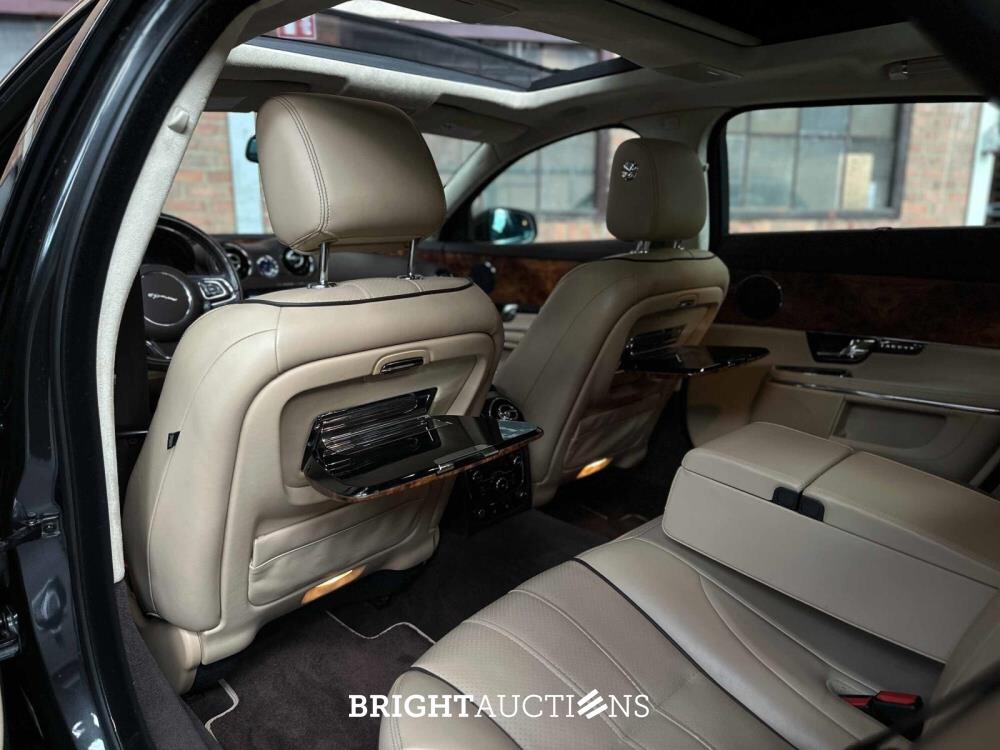 Jaguar XJ L 5.0 V8 LWB Portfolio 385pk 2011 MY