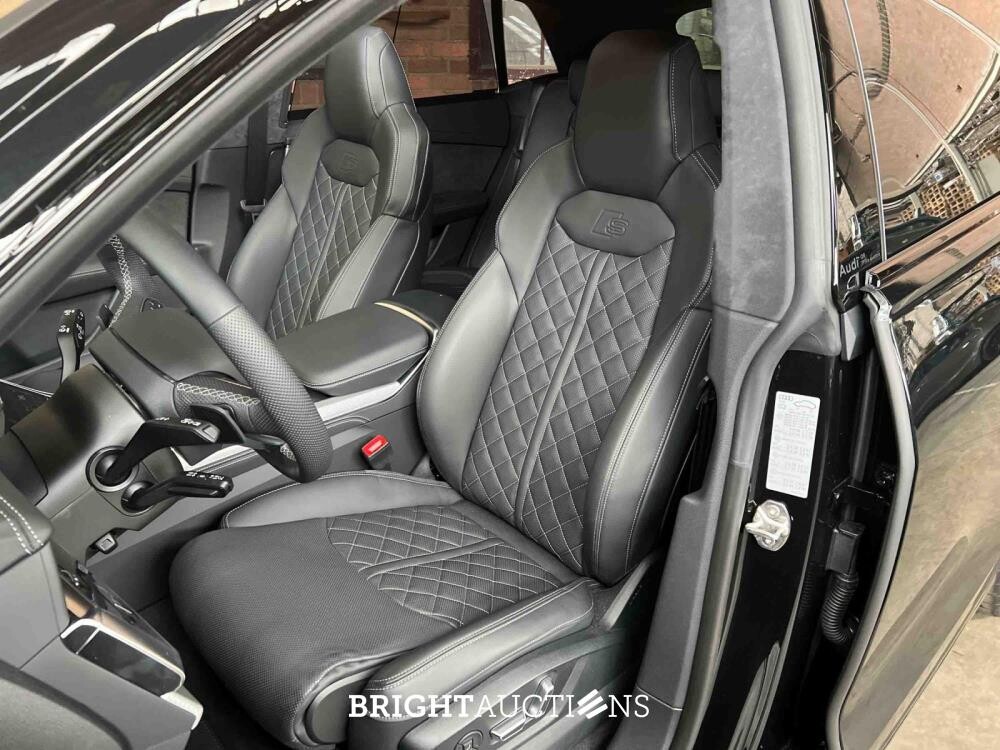 Audi Q8 60 TFSIe Quattro S-Line 490pk 2025 Plug-In Hybrid Fabrieksgarantie