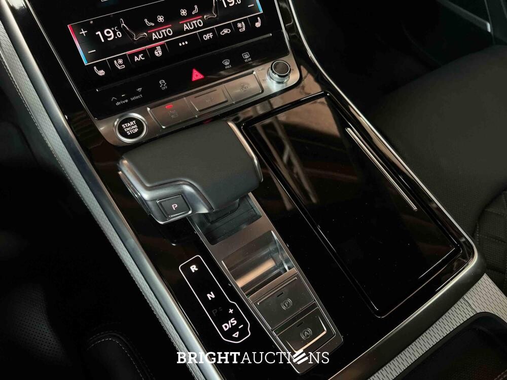 Audi Q8 60 TFSIe Quattro S-Line 490pk 2025 Plug-In Hybrid Fabrieksgarantie