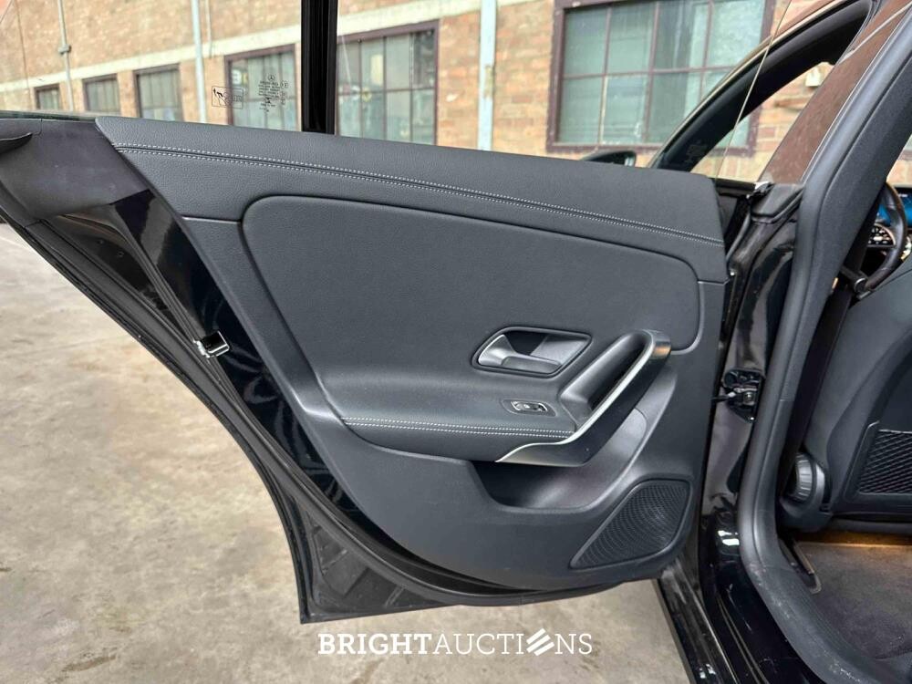 Mercedes-Benz CLA 200 Shooting Brake Business Solution Luxury CLA-klasse 163pk 2021, K-804-JL