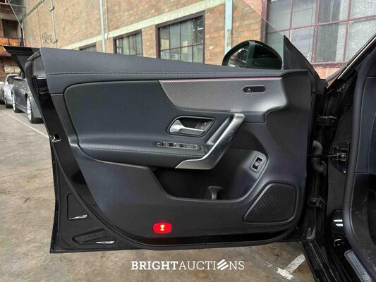 Mercedes-Benz CLA 200 Shooting Brake Business Solution Luxury CLA-klasse 163pk 2021, K-804-JL