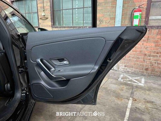 Mercedes-Benz CLA 200 Shooting Brake Business Solution Luxury CLA-klasse 163pk 2021, K-804-JL