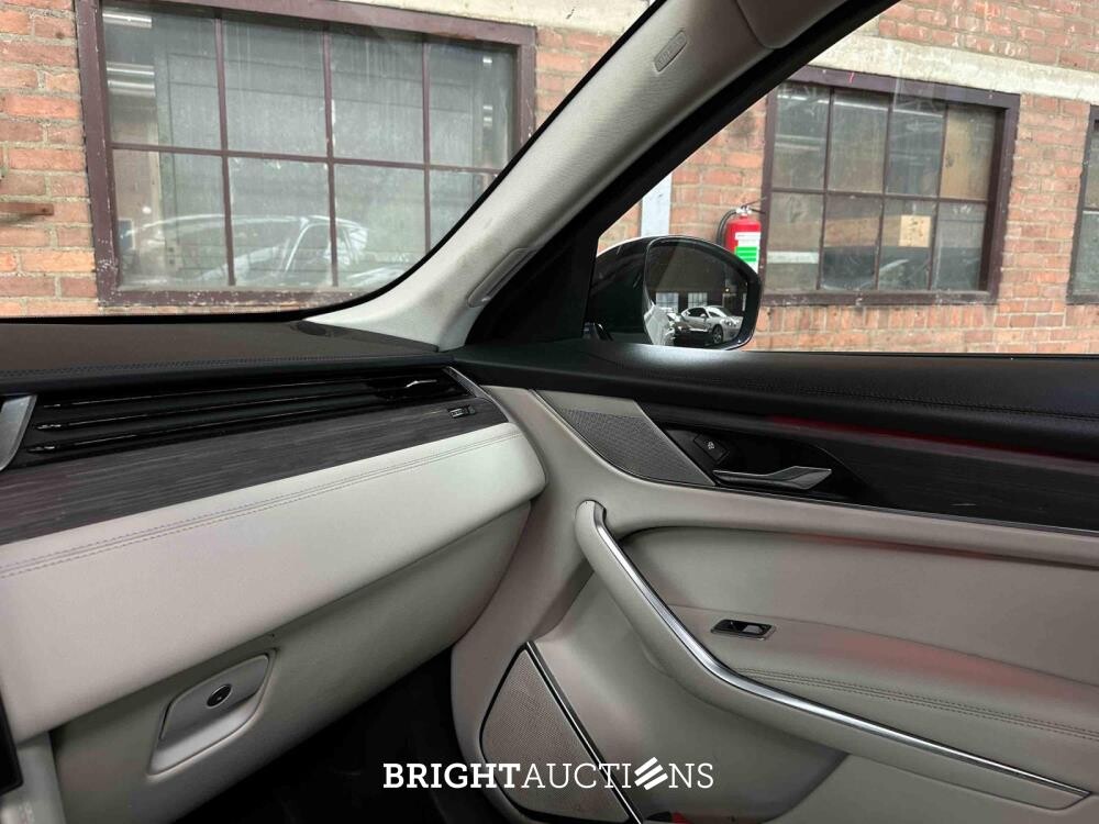 Jaguar F-Pace 2.0 P400e PHEV R-Dynamic S 300pk 2022 (Origineel-NL & 1e Eigenaar), R-884-KV