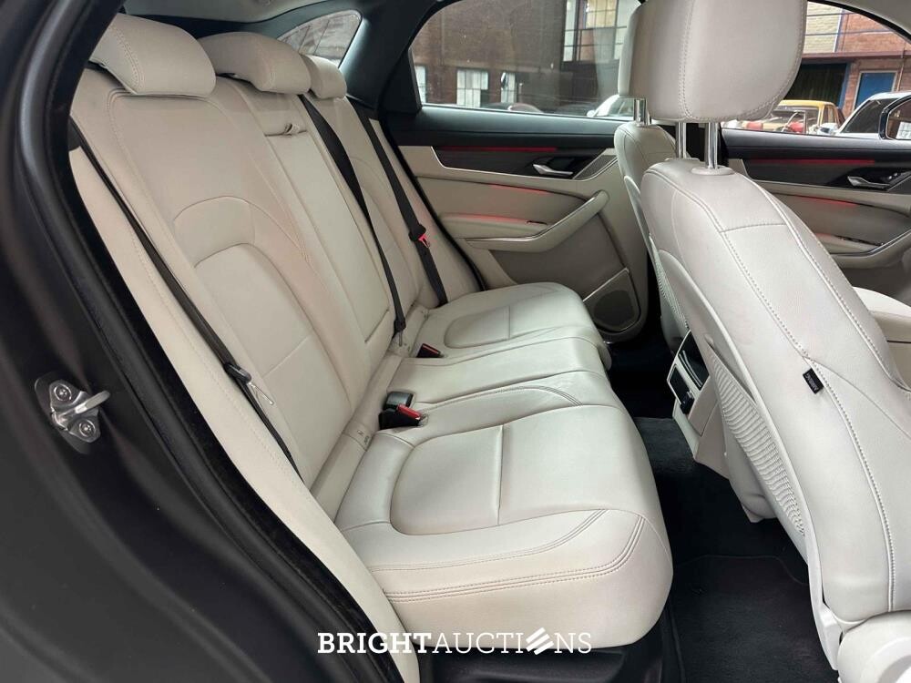 Jaguar F-Pace 2.0 P400e PHEV R-Dynamic S 300pk 2022 (Origineel-NL & 1e Eigenaar), R-884-KV