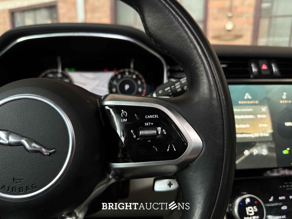 Jaguar F-Pace 2.0 P400e PHEV R-Dynamic S 300pk 2022 (Origineel-NL & 1e Eigenaar), R-884-KV