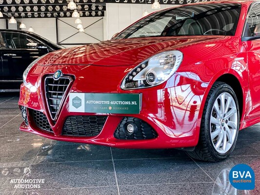 Alfa Romeo Giulietta 1.4T Distinctive 170pk 2011 -Org. NL-, 08-RSH-1