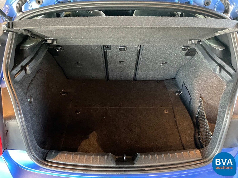 BMW M135i xDrive High Executive M-performance 320pk 2013, XV-242-R