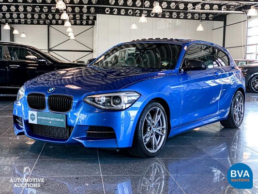 BMW M135i xDrive High Executive M-performance 320pk 2013, XV-242-R