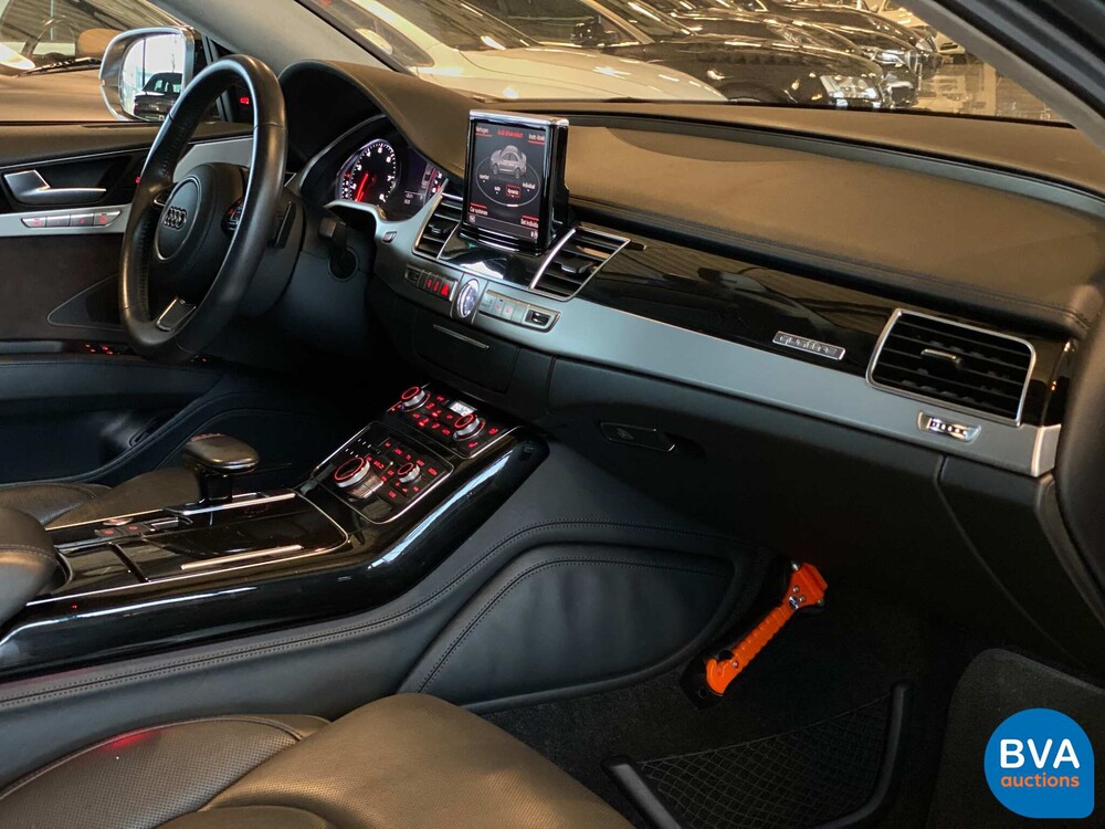 Audi A8 6.3 W12 quattro Lang Pro Line+ 500pk 2011 -Org. NL-, 04-RHV-9