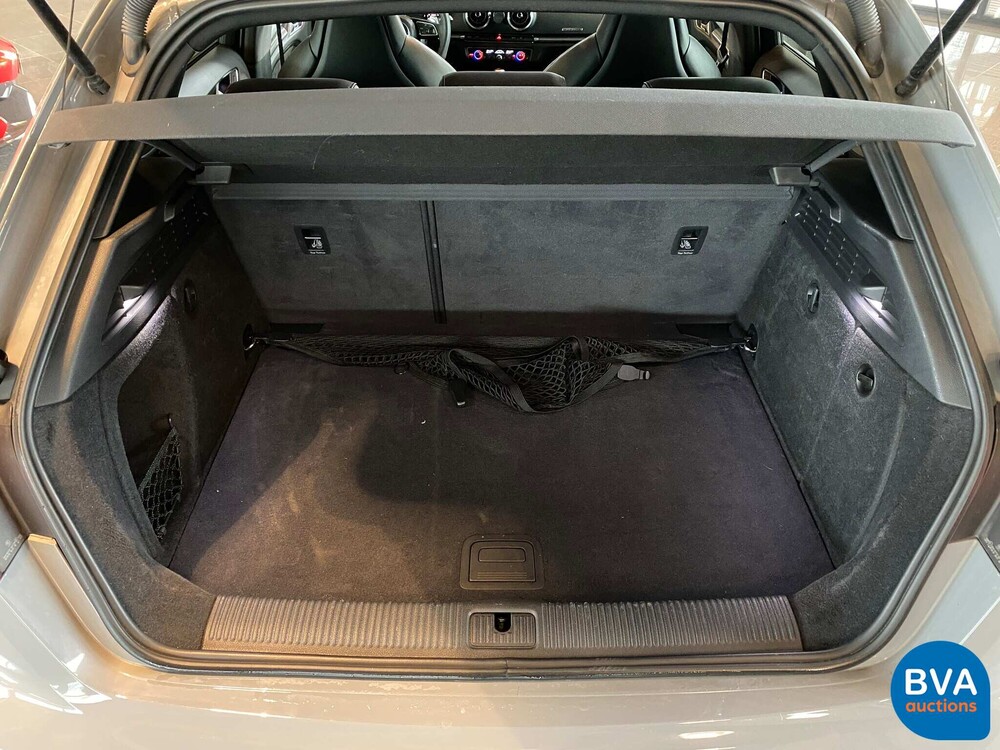 Audi RS3 Sportback 2.5TFSI Quattro 400pk 2018 FACELIFT Nardo-Grey