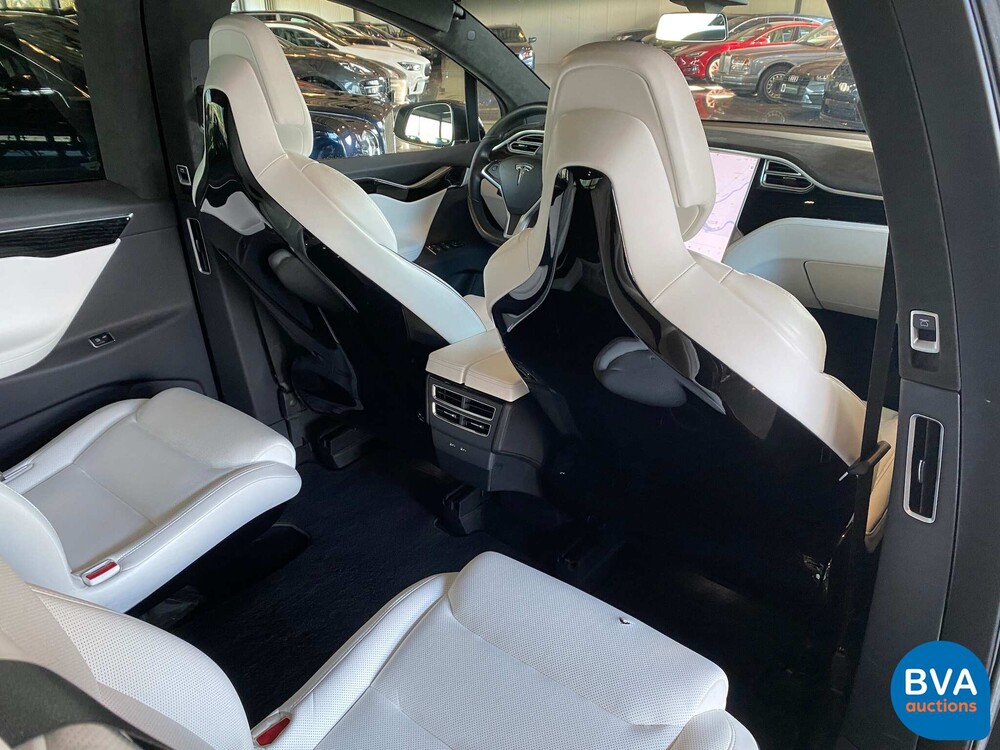 Tesla Model X 90D Base 6persoons 429pk 2016 -Org. NL-, KV-944-Z