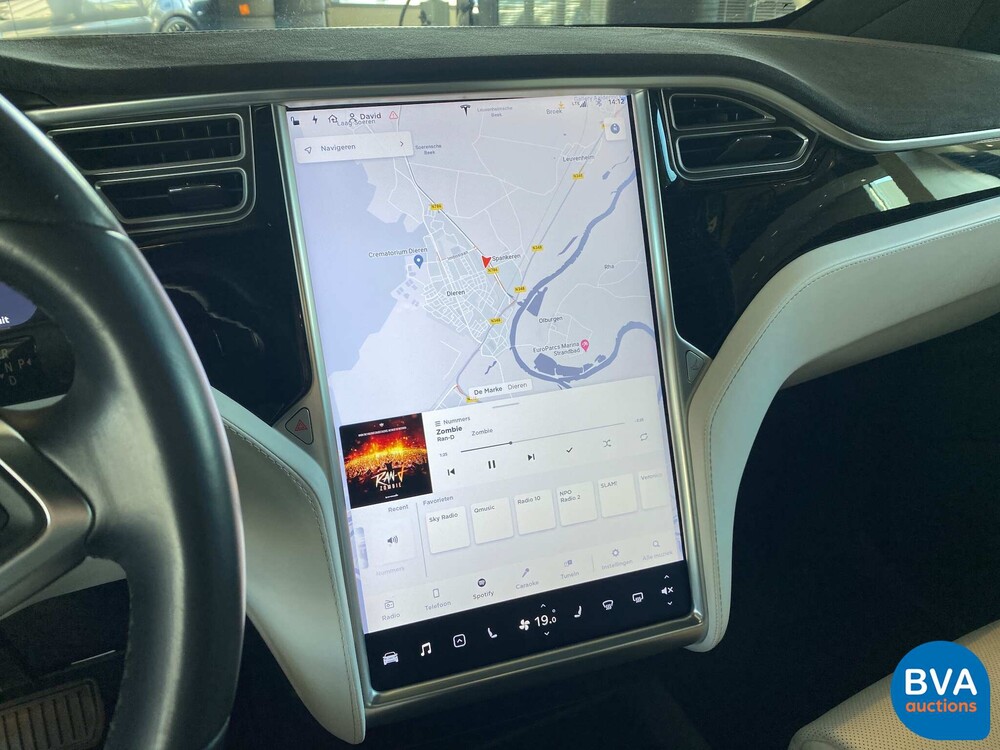 Tesla Model X 90D Base 6persoons 429pk 2016 -Org. NL-, KV-944-Z