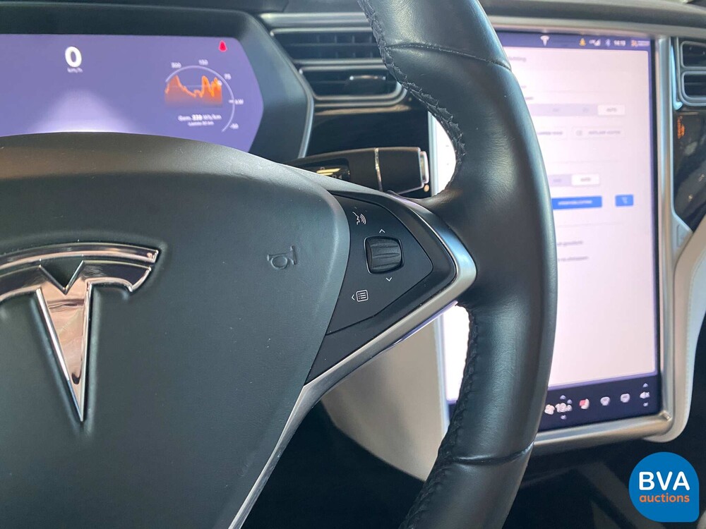 Tesla Model X 90D Base 6persoons 429pk 2016 -Org. NL-, KV-944-Z
