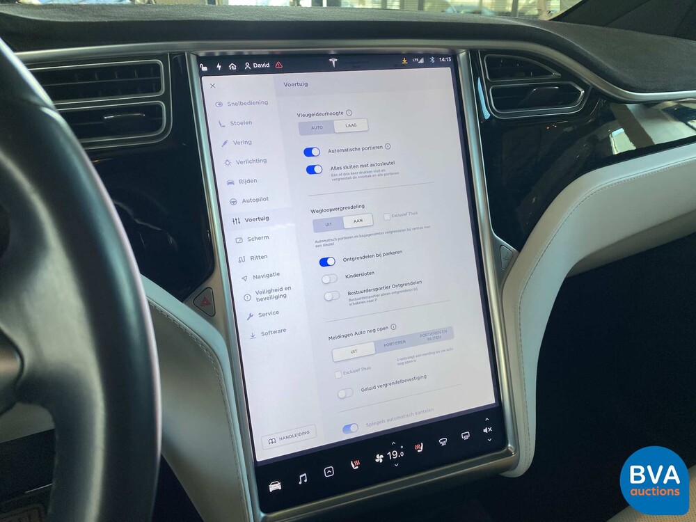 Tesla Model X 90D Base 6persoons 429pk 2016 -Org. NL-, KV-944-Z