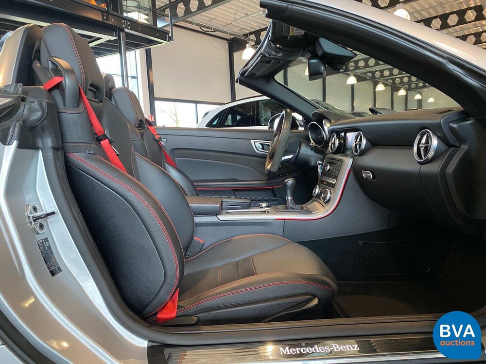Mercedes-Benz SLC180 Roadster AMG Night Pakket Cabriolet 156pk 2018 -Org. NL-, RT-742-H