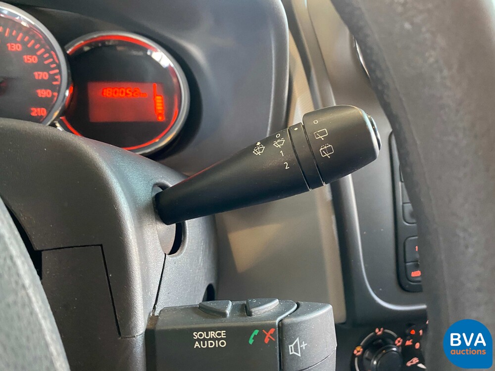 Dacia Logan MCV 0.9 TCe Ambiance 90pk 2014 -Org NL-, 3-TTS-11