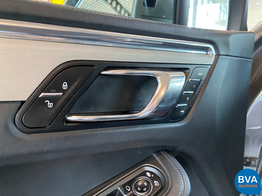 Porsche Macan Turbo 3.6 400pk 2015 -Org NL-, 4-ZSP-38