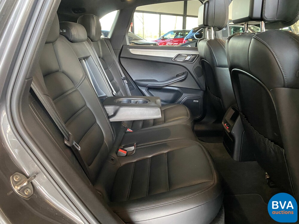 Porsche Macan Turbo 3.6 400pk 2015 -Org NL-, 4-ZSP-38