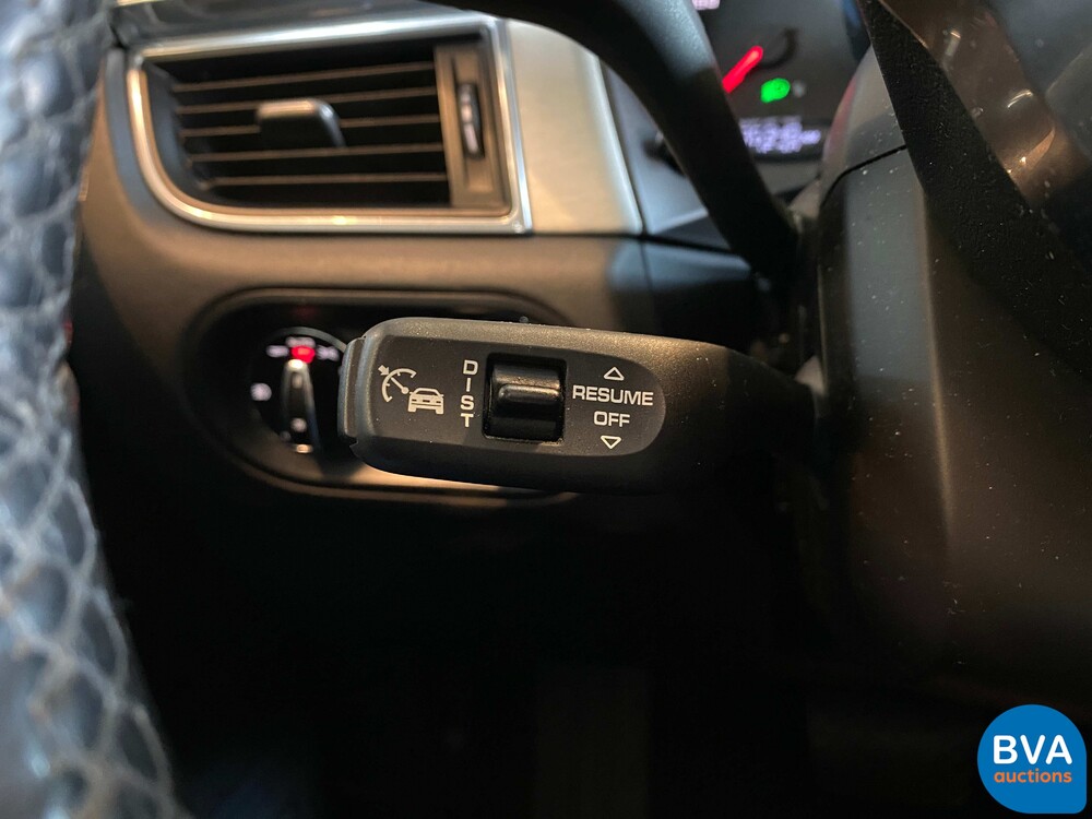 Porsche Macan Turbo 3.6 400pk 2015 -Org NL-, 4-ZSP-38