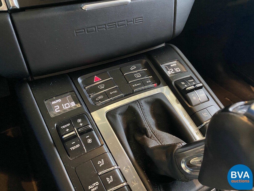 Porsche Macan Turbo 3.6 400pk 2015 -Org NL-, 4-ZSP-38