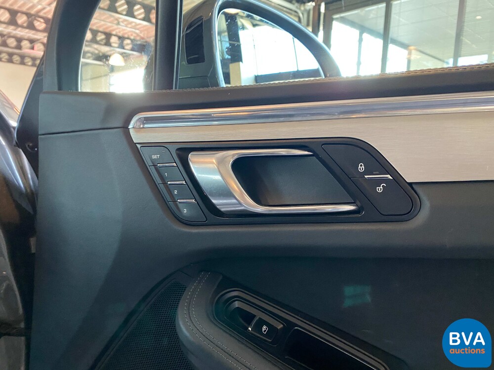 Porsche Macan Turbo 3.6 400pk 2015 -Org NL-, 4-ZSP-38