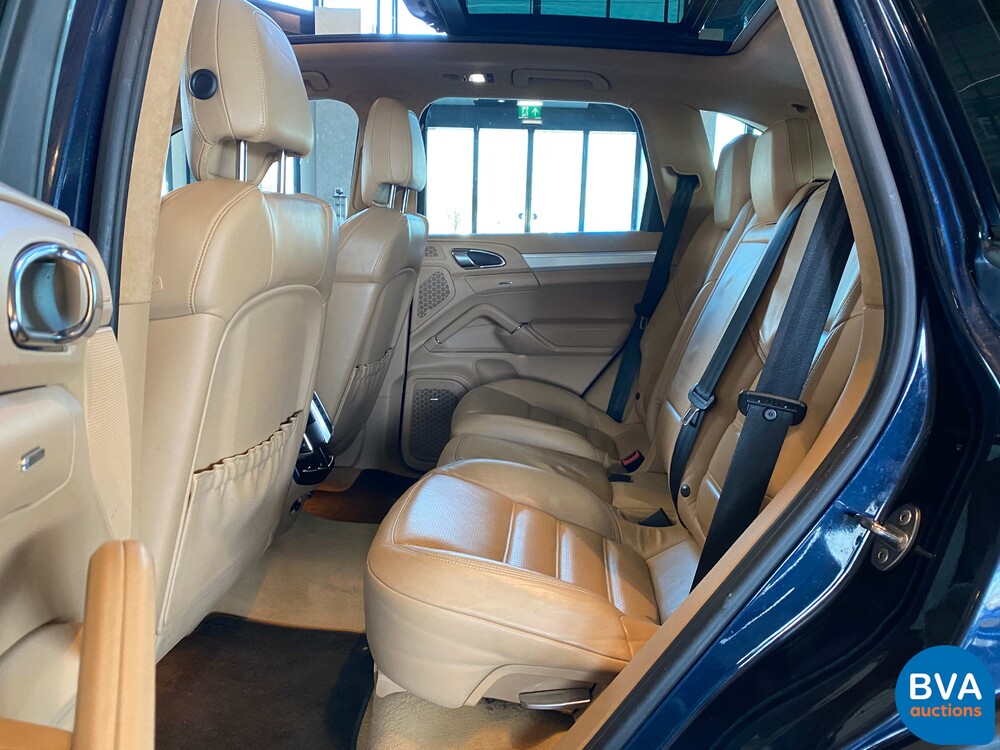 Porsche Cayenne 4.8 Turbo 500pk 2011, 79-ZSP-4
