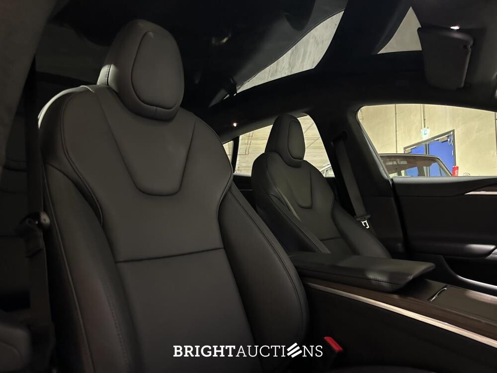 Tesla Model S Long Range 670pk 2022 (Origineel-NL), S-642-BB