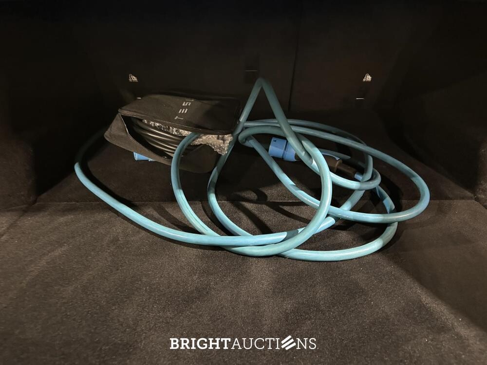 Tesla Model S Long Range 670pk 2022 (Origineel-NL), S-642-BB