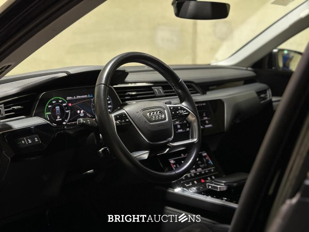 Audi e-tron Sportback 50 Quattro Business Edition Plus 71 kWh 313pk 2020 (Origineel-NL + 1e Eigenaar), J-814-JP
