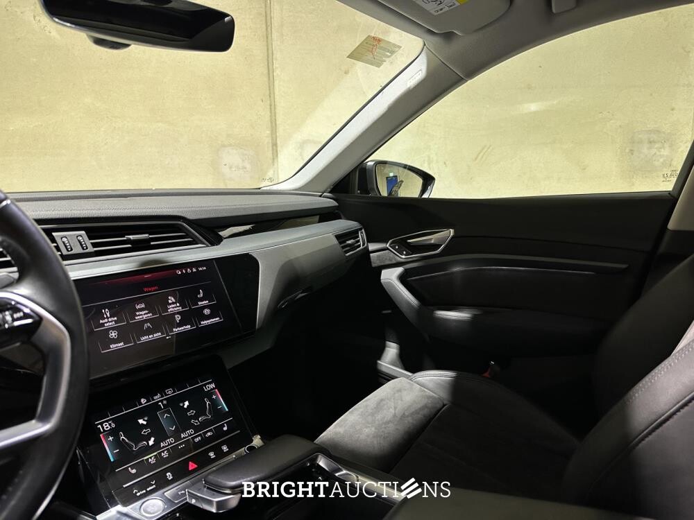 Audi e-tron Sportback 50 Quattro Business Edition Plus 71 kWh 313pk 2020 (Origineel-NL + 1e Eigenaar), J-814-JP